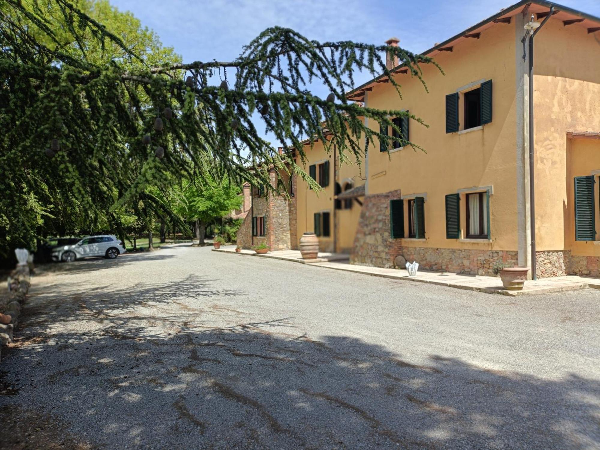 Agriturismo La Manonera Montepulciano Exterior photo